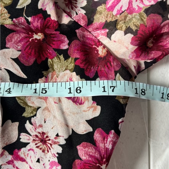 ASTR The Label Dress Large Keira Pink Floral Print Ruched Smocked Mini Dress - Picture 16 of 16